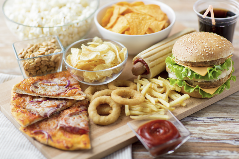 ストレス時に避けるべき食べ物とは？
